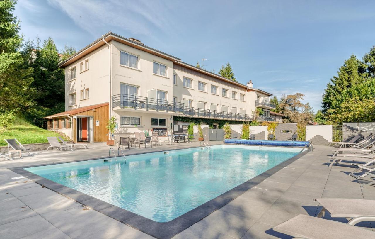 Logis Hotel Maison Carrée Restaurant O Carré dArt Méréville Esterno foto